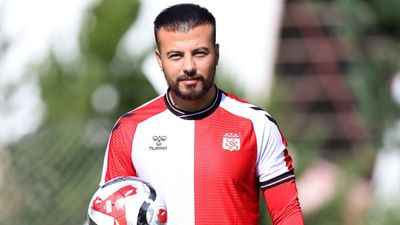 Sivasspor, Feyzi Yıldırım’ı kadrosuna kattı