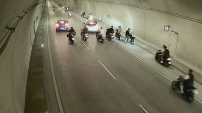 İstanbul Beyoğlu'nda tüneli kapatan motosiklet sürücülerine 133 bin lira ceza