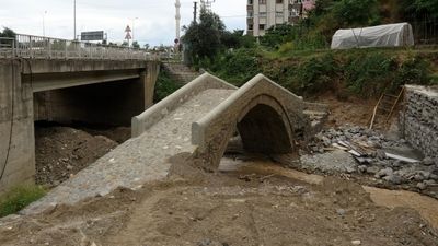 Trabzon'da bulunan 200 yıllık köprü yıkılma tehlikesi ile karşı karşıya