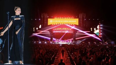 Ebru Yaşar Bodrum'da sahne aldı