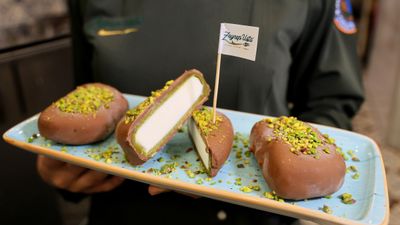 Adana'nın meşhur dondurması: Kilosu bin liradan satılıyor