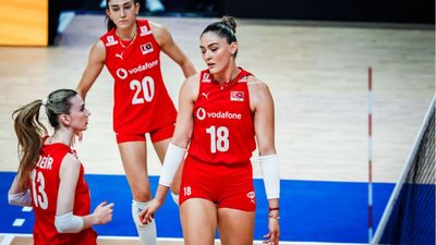 Türkiye Kadın Voleybol Takımı, Sırbistan'a kaybetti