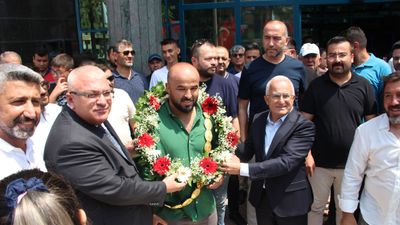 Orhan Okulu, baba ocağında coşku ile karşılandı