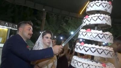 Şanlıurfa'da bir düğünde davetliler pastadan zehirlendi