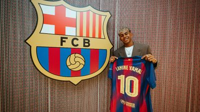 Lamine Yamal, Barcelona'nın yeni 10 numarası oldu