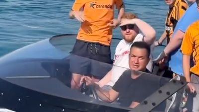 Acun Ilıcalı Çeşme'de sürat teknesiyle görüntülendi: Yolun Erdoğan gibi açık olsun