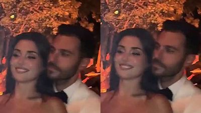 Hande Erçel ve Hakan Sabancı'dan aşk dolu pozlar