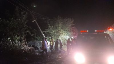 Tokat'ta tarlaya düşen otomobildeki 6 kişi yaralandı