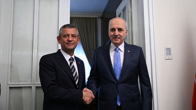 Numan Kurtulmuş, Özgür Özel'i ziyaret etti