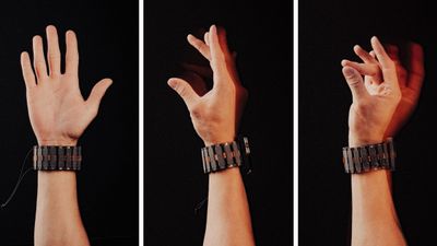 Meta'nın yeni bilekliği bilgisayarı hareketlerle kontrol etmenizi sağlıyor