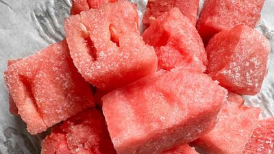 Dondurulmuş karpuzun faydası şaşırttı! Günde 2 kez uygularsanız...