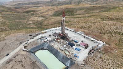 Van'ın Kato Dağı'nda petrol heyecanı: 2 bin 800 metreye inildi