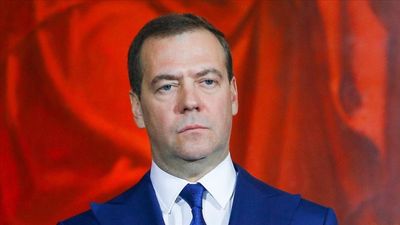 Medvedev’den Trump’a: Uykucu Joe'nun yolundan gitme