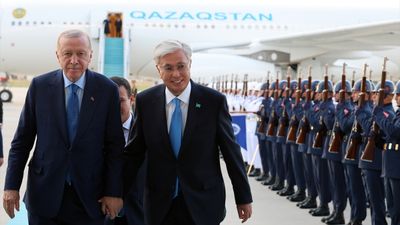 Kazakistan Cumhurbaşkanı Tokayev Ankara'da: Cumhurbaşkanı Erdoğan karşıladı