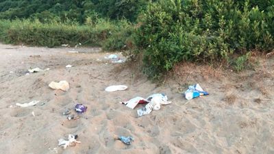 Bartın'da sahil, çöplüğe döndü