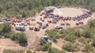 Bursa'da orman yangınına karşı dayanışma: Vatandaşlar helikopterleri susuz bırakmadı