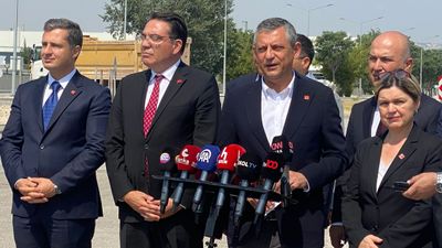 Özgür Özel'den TUSAŞ'a ziyaret: Hepimizin gurur duyduğu bir tesis