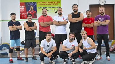 Milli halterciler, Dünya Şampiyonası'na hazırlanıyor