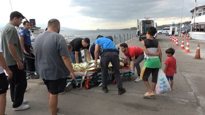 Kocaeli'de vatandaşların fark ettiği kişi boğulmaktan kurtarıldı