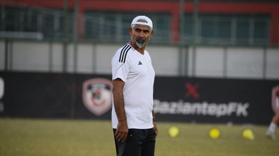 İsmet Taşdemir, lige galibiyetle başlamak istiyor