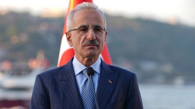 Abdulkadir Uraloğlu: Kargo Ayrım Sistemi'yle üç ilde 94 milyon gönderinin ayrımı sağlandı