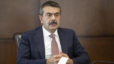Yusuf Tekin, serbest kıyafet uygulaması hakkında konuştu