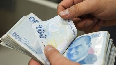 Yaşlı ve engelli aylıkları hesaplara yatırılmaya başlandı