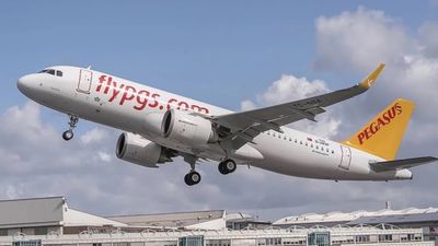 Pegasus’la uçacaklar dikkat: Artık uçuş sırasında bu eşya yasak