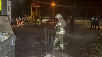 Düzce'deki anız yangını 20 bin nüfuslu mahalleyi elektriksiz bıraktı