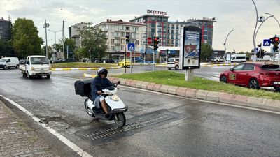 Edirne'de sağanak, sıcak havayı kırdı