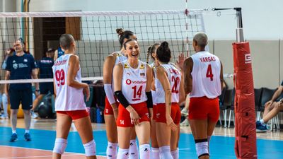 A Milli Kadın Voleybol Takımı'nın Antalya kampı tamamlandı