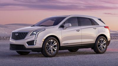 Cadillac, elektrikli araçlara geçiş planlarını askıya alıyor