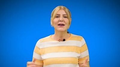 Sevda Türküsev'den Berrin Sönmez'e: Başını kapatırken de farklı bir şuurla kapatmışsın