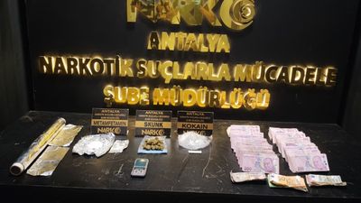 Antalya'da uyuşturucu tacirlerine darbe: Çok sayıda yasak madde ele geçirildi