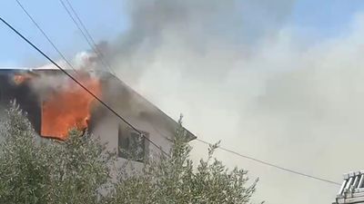 Hatay'da ev yangını: Anne kurtarılırdı, 3 yaşındaki çocuk hastaneye kaldırıldı