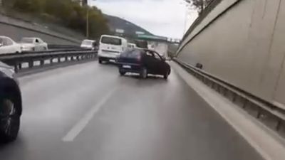 Bursa'da motosiklet sürücüsünün ölümden döndüğü anlar kamerada