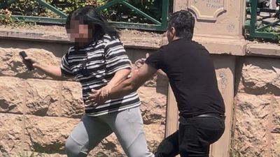 Eskişehir'de Porsuk Çayı'na atlamak isteyen kadın nefes kesen operasyonla kurtarıldı