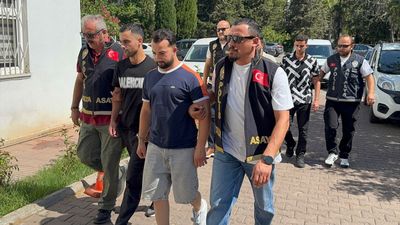 Antalya’da park buluşması kanlı bitti: 1 ölü 1 yaralı