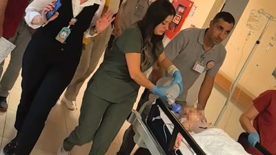 Bursa'da sara nöbeti geçiren 4 yaşındaki çocuk havuza düştü