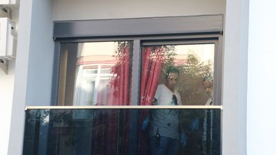 Antalya'da emlakçıyı arayıp arkadaşını öldürdüğünü söyledi: Polis evde ceset buldu