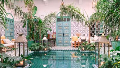 Büyüleyici ve renkli Marakeş rehberi