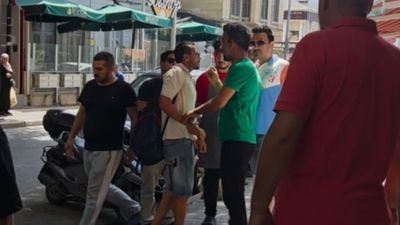 İstanbul'da 100 dolarını düşürdü: Yoldan geçen alıp kaçarken esnaf yakaladı