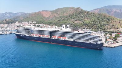 Marmaris, Hollanda bayraklı 'Oosterdam' turistlerini ağırladı