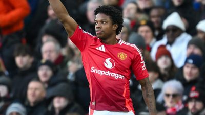 Beşiktaş, Tyrell Malacia'nın peşinde