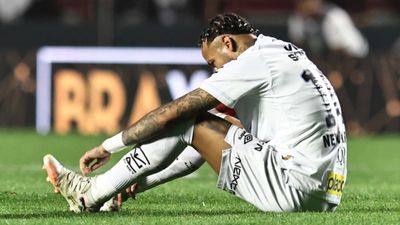 Neymar kariyerinin en ağır yenilgisini aldı: Gözyaşlarına boğuldu