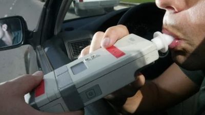 Adana'da içki içmediği halde alkollü çıktı: Ehliyetine el konuldu