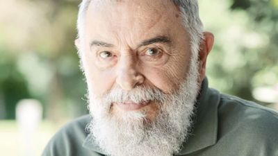 Tarihçi Mete Tunçay, İstanbul'da hayatını kaybetti