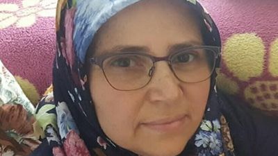 İzmir'de köpeklerden kaçmak isterken otomobilin çarptığı kadın öldü