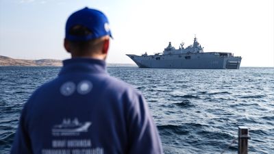 TCG Anadolu, 'Zafer Yolculuğu' için Çanakkale'den İstanbul'a hareket etti