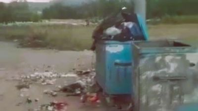 Pamukkale’de toplanmayan çöpler tepki çekti